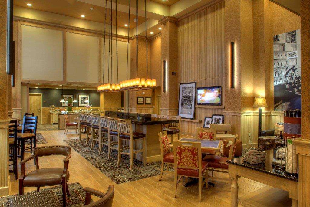 Hampton Inn & Suites Dodge City Boot Hill Casino Restaurant photo
